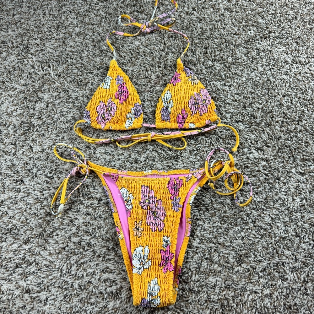 White Fox Swim Bikini in Wild Bloom